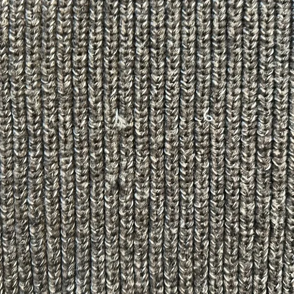 Men’s Sweatertentree